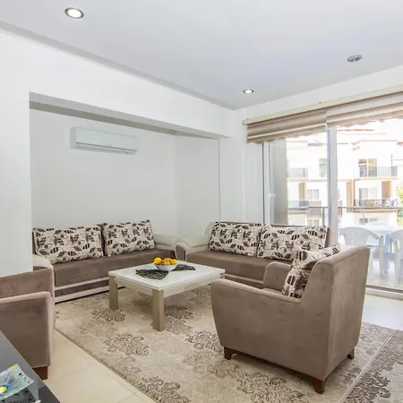 Pinara Apartment *