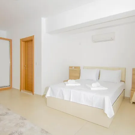Pinara Apartment